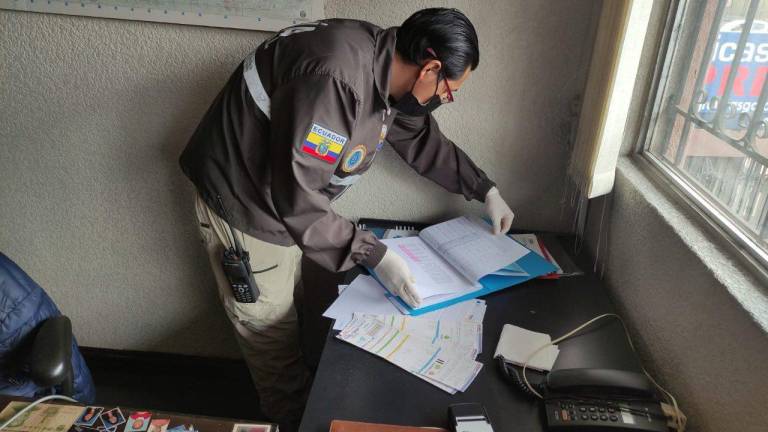 Caso INA Papers: Fiscalía allana inmuebles y confisca equipos en Quito y Guayaquil