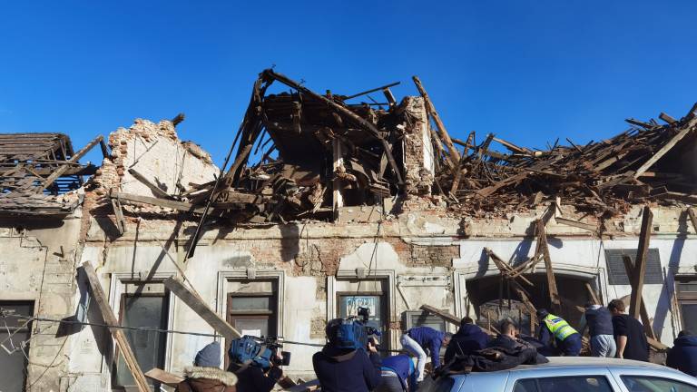 Varios muertos, heridos y desaparecidos tras terremoto en Croacia: &quot;Petrinja está en ruinas&quot;