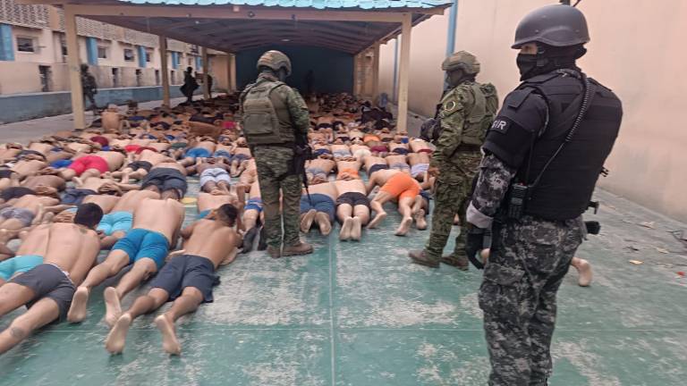 Penitenciaría es intervenida por 1.700 uniformados, en operativo para desarmar a bandas delictivas