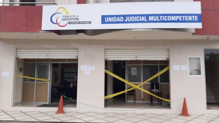 Suspenden al juez Ángel Lindao Vera tras ordenar devolución de bienes relacionados al presunto narco alias 'Leandro'