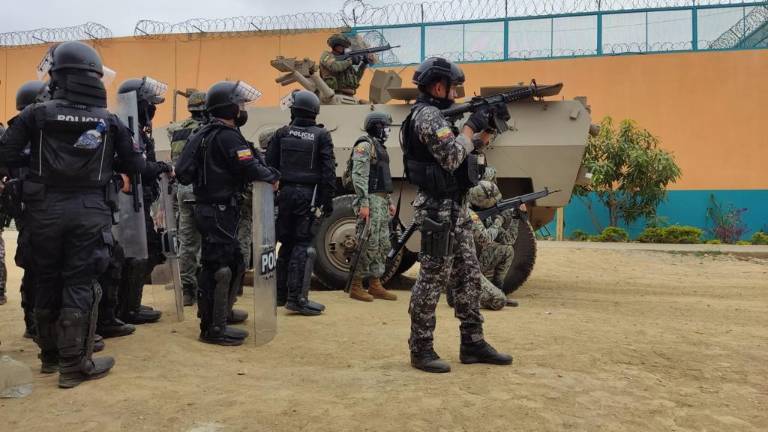 Policías y militares asumieron el control total y absoluto de la Penitenciaría del Litoral