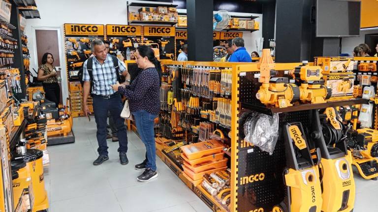 La primera tienda de Ingco Store Ecuador se abrió en la ciudad de Milagro. El local tiene 75 metros cuadrados y cuenta con un portafolio de 1.600 productos​​​​​​.