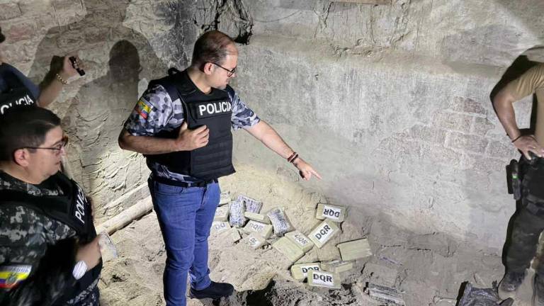 En una parroquia de Samborondón se halló media tonelada de droga que estaba enterrada