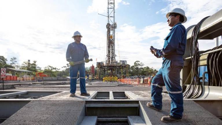 Aranceles de Trump: Los precios del petróleo caen por temor a una recesión global y suman incertidumbre para el Ecuador