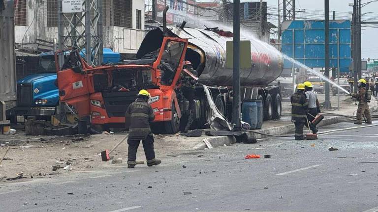 Tanquero explotó en Durán debido a trabajos de soldadura: se activaron protocoles de emergencia