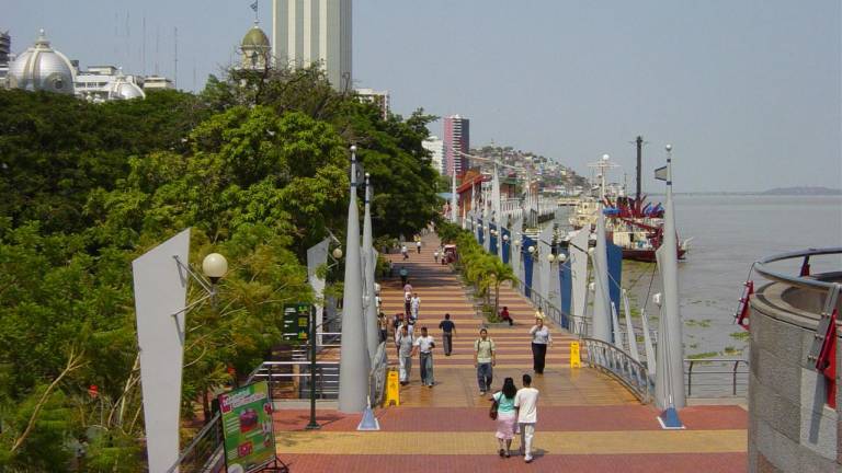 La propuesta de Aquiles Álvarez de eliminar el enrejado del Malecón 2000 acumula críticas negativas y positivas de ciudadanos