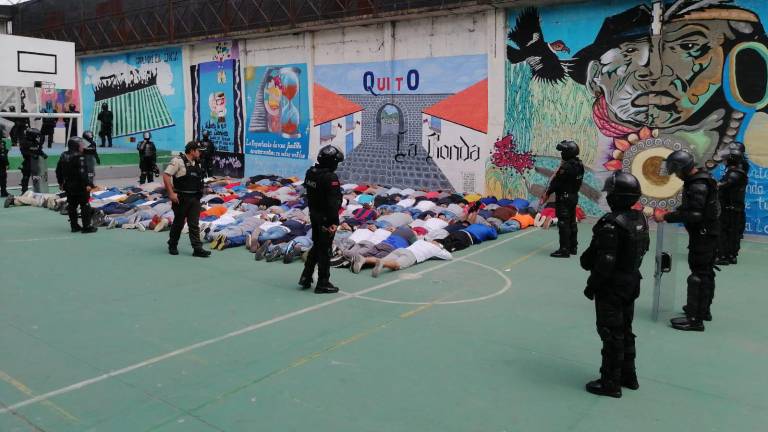 Cárcel El Inca registra actos violentos que dejan un preso fallecido