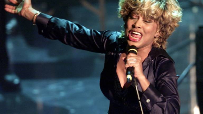 Tina Turner revela que su exesposo la llevó a un burdel la noche de bodas
