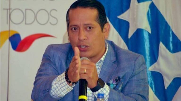 Rommel Salazar asume Secretaría de Gestión de Riesgos, tras renuncia de Alexandra Ocles