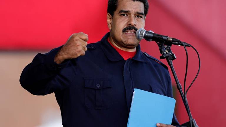 Maduro radicaliza discurso y se prepara para la confrontación