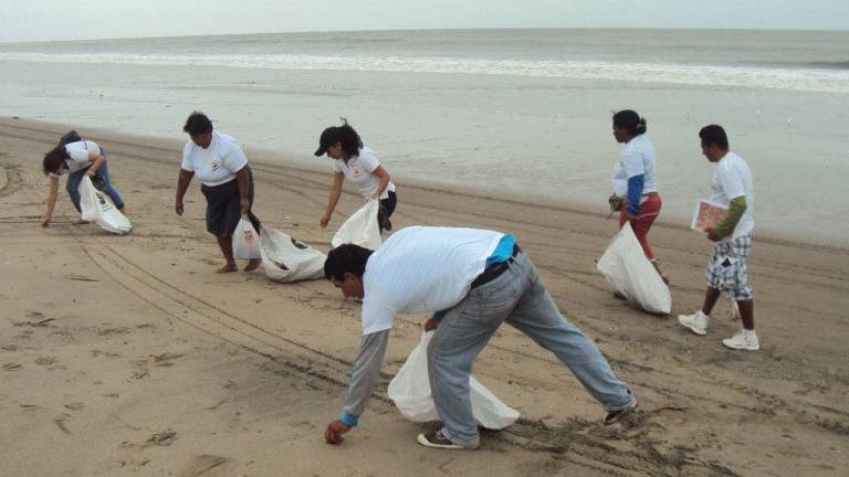 MAE presenta inciativa para mantener limpias las playas