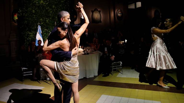 Los Obama se animan a bailar tango en Buenos Aires