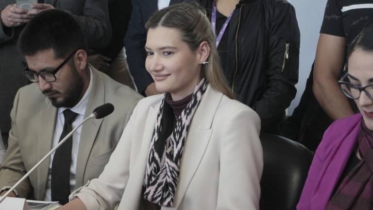 Ministra de Ambiente Sade Fritschi dice que no hay misterio en el registro ambiental para el proyecto Olón