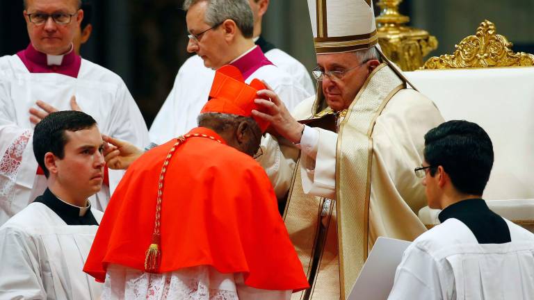 El papa crea veinte cardenales con representación de nuevos territorios
