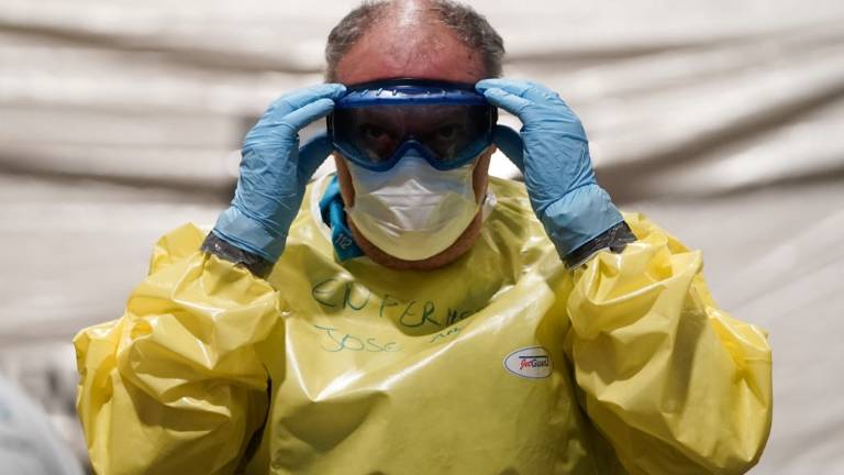 400 muertos en 24 horas y 3.500 trabajadores infectados en España