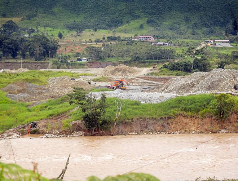 $!La minería ilegal en Zamora Chinchipe ocasionó inundaciones, deslizamientos, aluviones, colapsos estructurales este 2025.