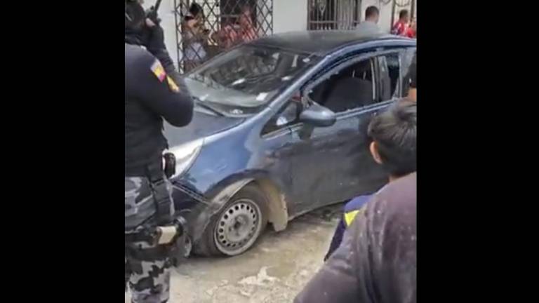 Sicarios asesinan con ocho tiros a un abogado en Machala: la víctima intentó escapar del ataque