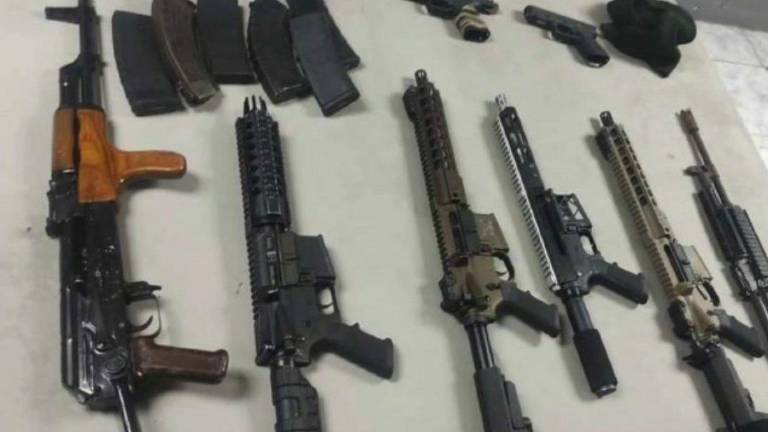 Un arsenal de grueso calibre fue incautado a una banda en el Guasmo Sur, sector de Guayaquil