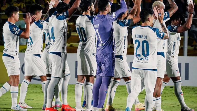 Jugadores de Liga de Quito previo al partido frente a Mirassol.