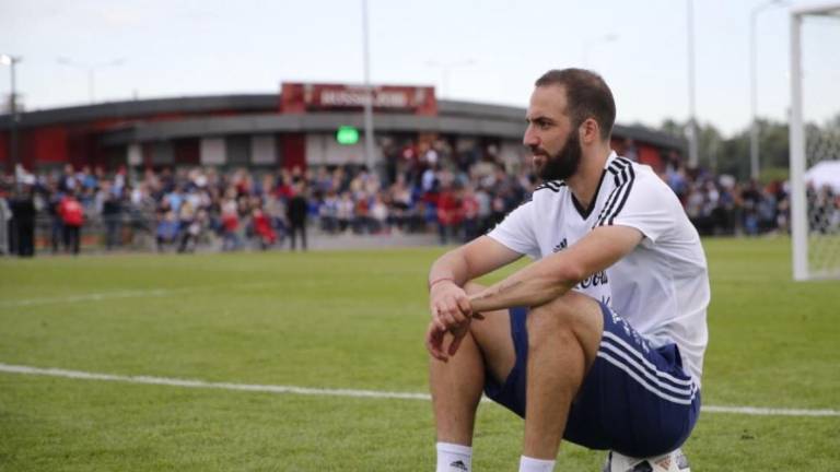 Gonzalo Higuaín se suma a las donaciones contra el coronavirus