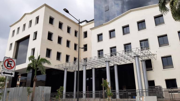 Palacio de Justicia de Portoviejo registra fallas a pocos días de su entrega; Judicatura anuncia acciones