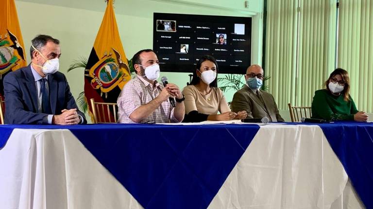 Gobierno anuncia compra unificada de medicinas para evitar corrupción en IESS, MInisterio de Salud, ISSFA e ISSPOL