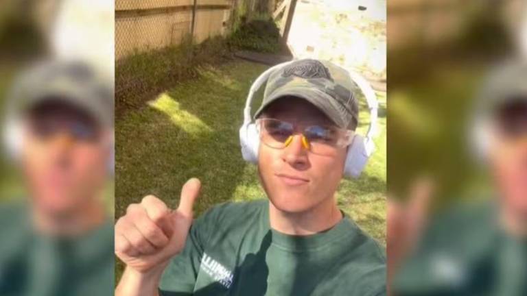 Más de 2.500 dólares mensuales solo por cortar césped; argentino cuenta cómo consiguió el trabajo en Australia