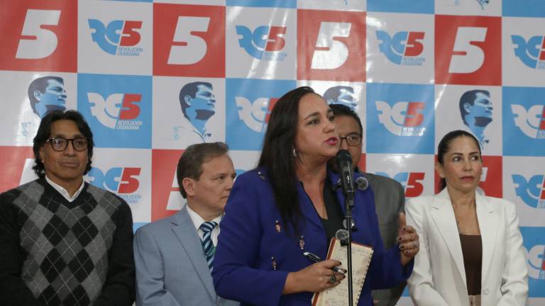 Rueda de prensa de la Revolución Ciudadana.