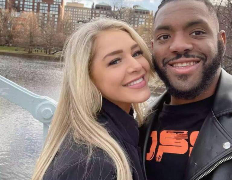 $!Capturan a Courtney Clenney, famosa modelo de Only Fans, acusada de matar a puñaladas a su novio