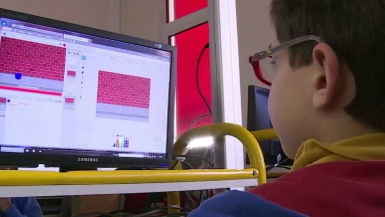 Niños franceses se convierten en programadores informáticos