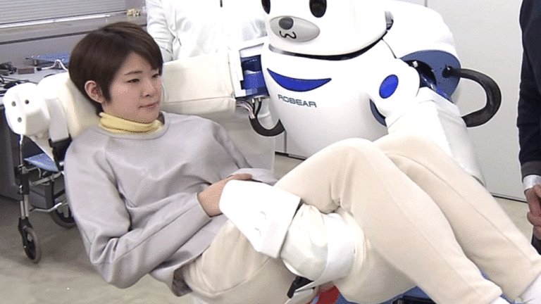 Crean en Japón un &quot;oso-robot&quot; para ayudar a personas con movilidad reducida