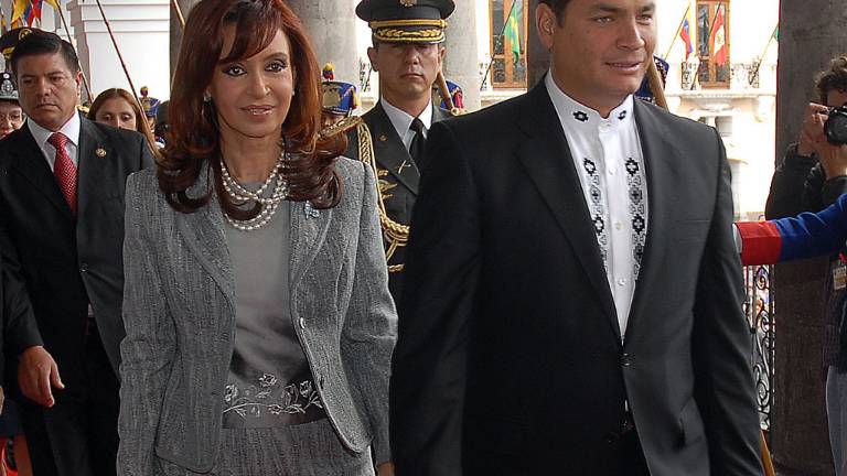 Correa celebra fallo favorable a Cristina Fernández en Argentina