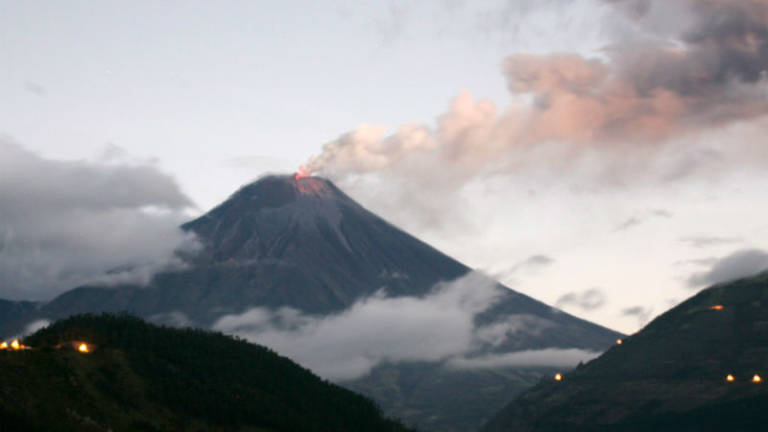 Alerta naranja por incremento de actividad del volcán Tungurahua
