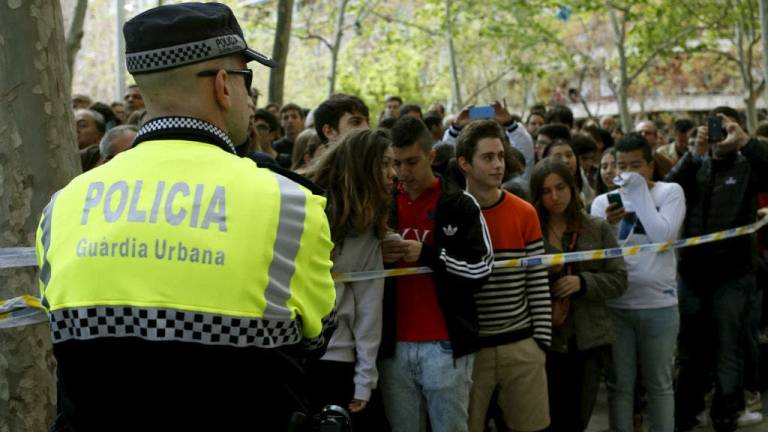 Un profesor muerto y cuatro heridos tras ataque de un alumno en un colegio de Barcelona