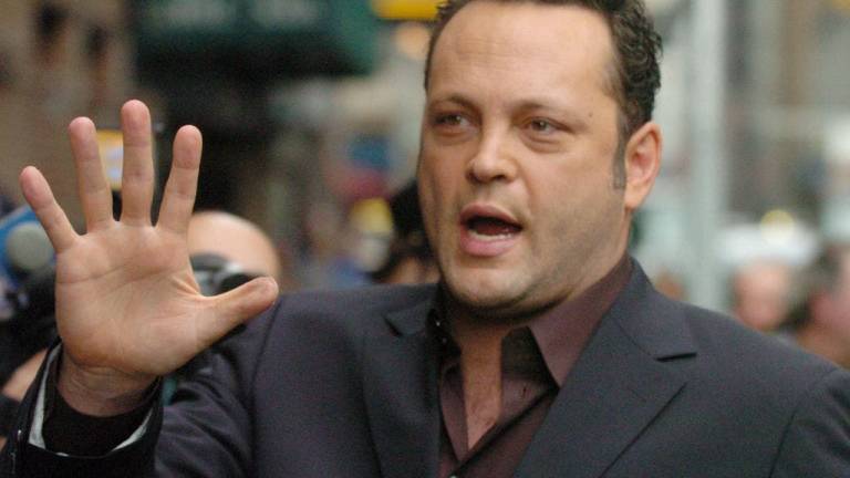 Vince Vaughn defiende el uso de armas en los colegios