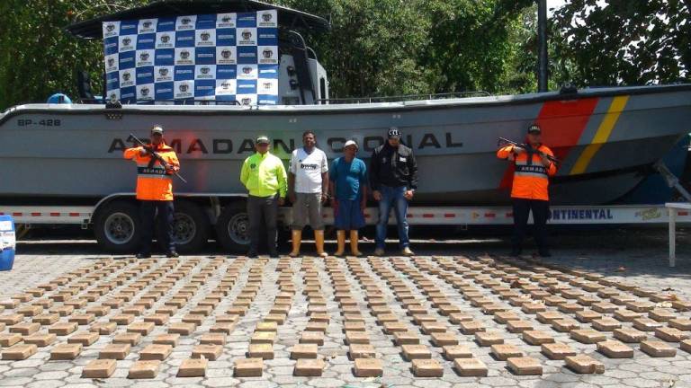 Incautan en Colombia 330 kilos de droga proveniente de Ecuador