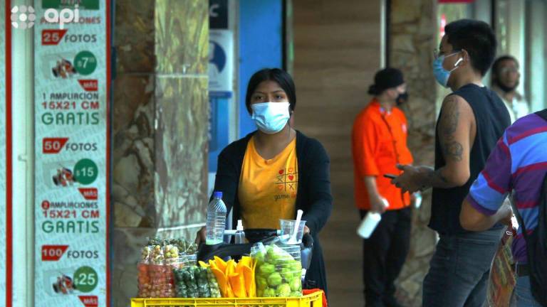 Tendencia a la baja en contagios y fallecidos por covid-19 se mantiene en Guayaquil