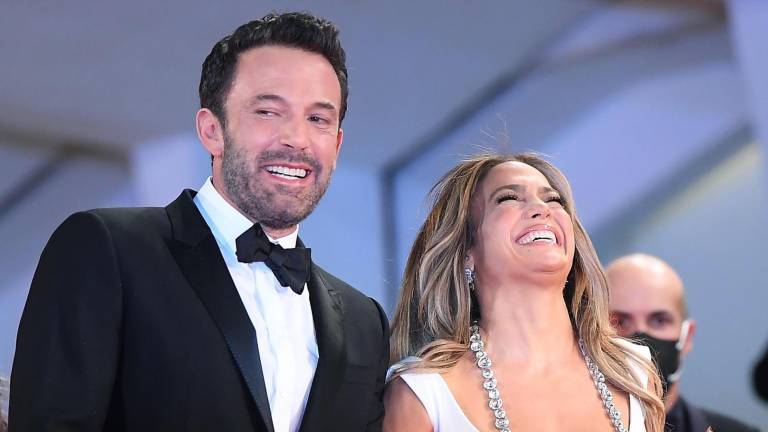 Foto de Ben Affleck y Jennifer Lopez durante el Festival Internacional de cine de Venecia, Italia (September 2021). EFE/EPA/ETTORE FERRARI