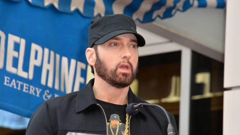 Stevie, hijo pequeño de Eminem, se declara persona no binaria en Tik Tok