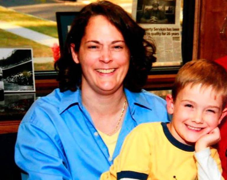 $!Mujer desapareció con su hijo y dejó una inquietante carta suicida