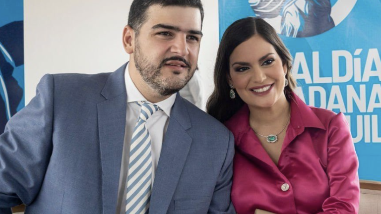 Aquiles Alvarez junto a su esposa Fiorella Ycaza.