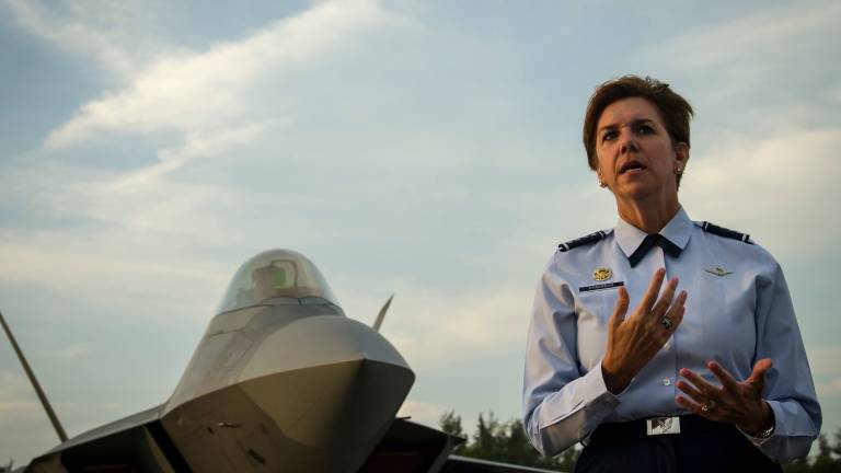 Por primera vez en EEUU una mujer dirigirá gran comando militar