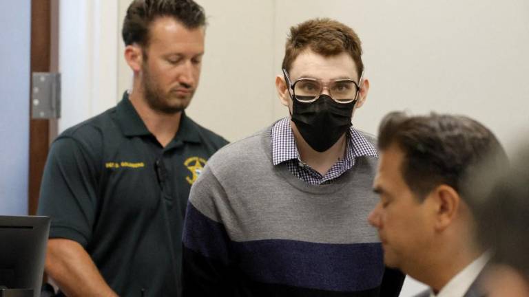 EE.UU. revive el horror de la matanza de Parkland: el tirador escuchó el testimonio de una sobreviviente