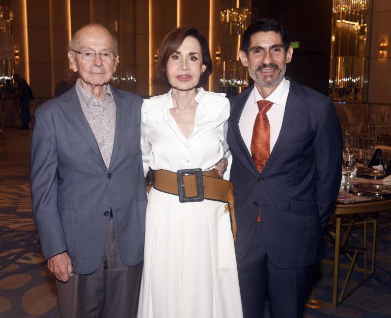 $!Xavier Alvarado Roca, Gloria Gallardo y Francisco Alvarado González