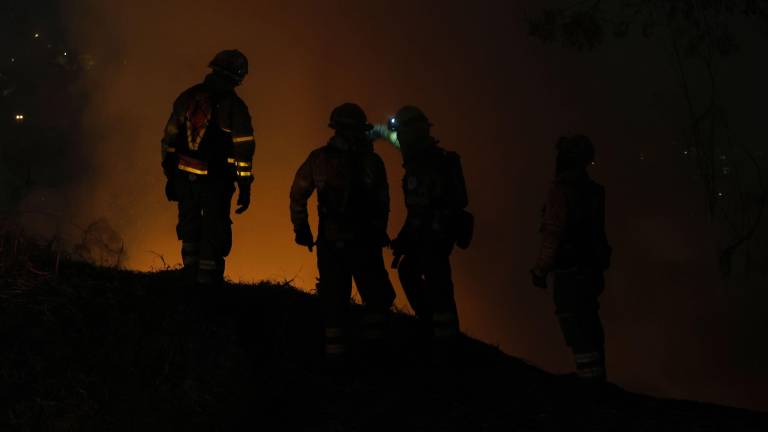 Incendios forestales en Ecuador aumentan a 13: Pichincha concentra la mayoría de emergencias