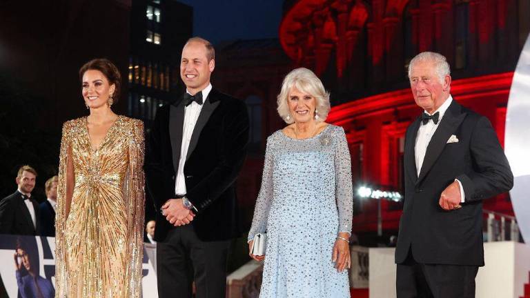 Los duques de Cambridge acuden al estreno de James Bond