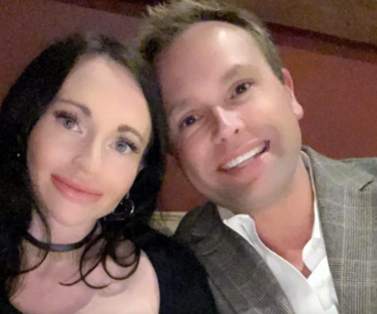 $!Fotografía en la que aparecen Ben y Hillary juntos.