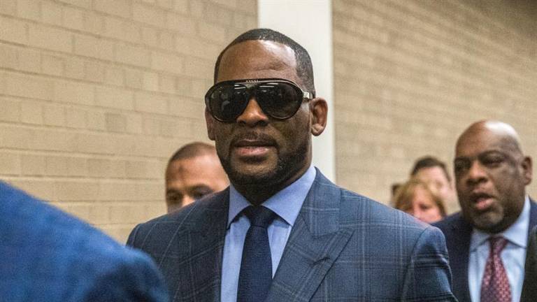 R. Kelly, el cantante que pasó de la cima del R&amp;B a la condena por abuso y tráfico sexual