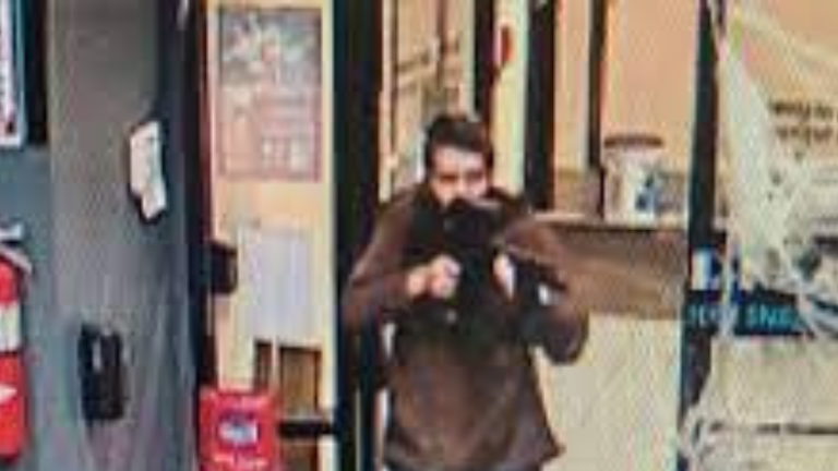 Hallan muerto al autor de los tiroteos de Maine, según medios estadounidenses