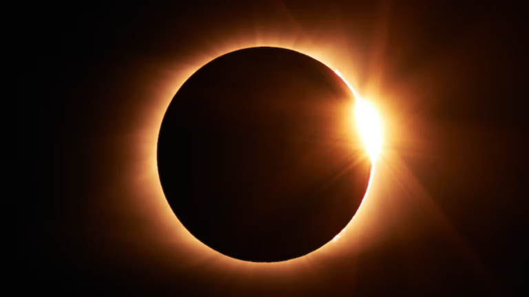 Estos son los eclipses solares más esperados de lo que queda de este año y el 2024